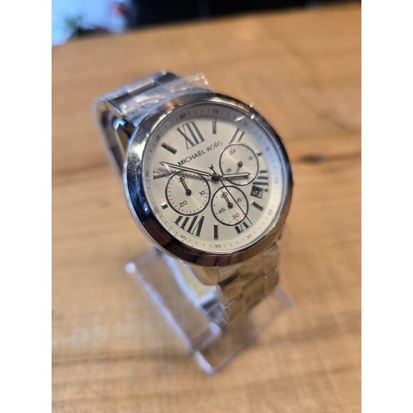 Michael Kors Silver and White Women's Watch - Picture 6 of 9